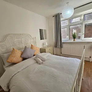  Homestay Towerhill